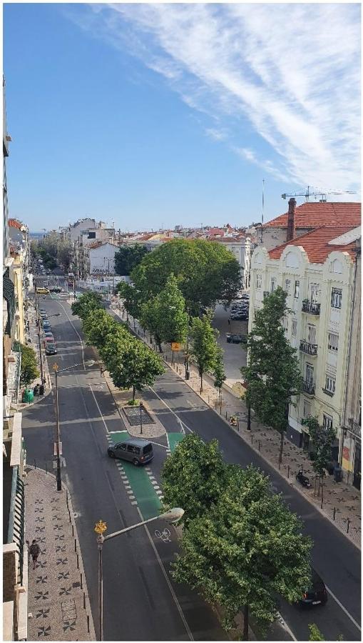 Single Or Double With Balcony Close To Alameda Metro! Privatunterkunft Lissabon