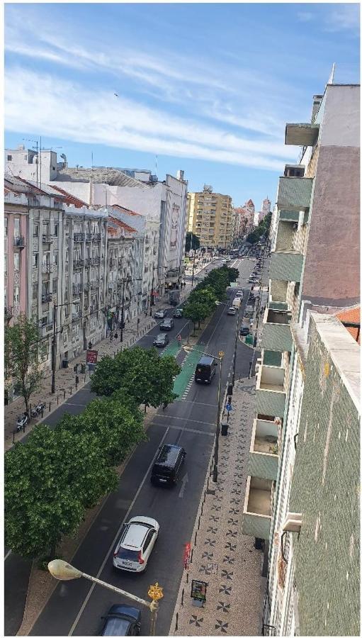 Single Or Double With Balcony Close To Alameda Metro! Privatunterkunft